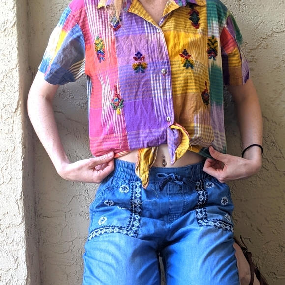 Vintage 80's Rainbow Plaid Embroidered Collared Tie Shirt - Small - Picture 2 of 4